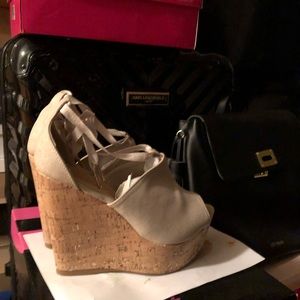 Shoe dazzle pumps size 10 new